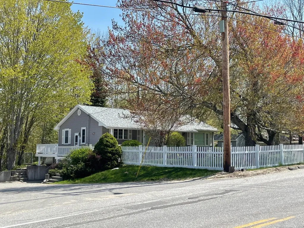 91 Hall Road Windham ME 04062