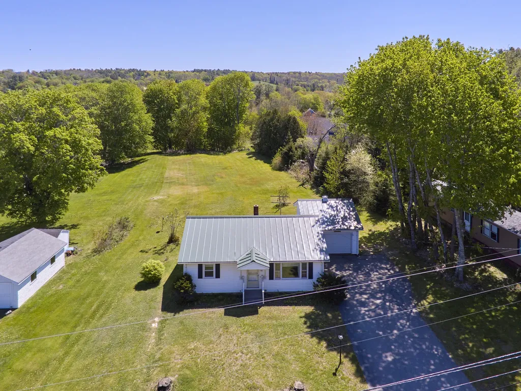196 Kalers Corner Street Waldoboro ME 04572