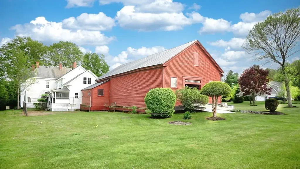 47 Wood Road Gorham ME 04038