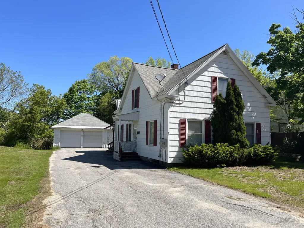 26 Montello Street Lewiston ME 04240