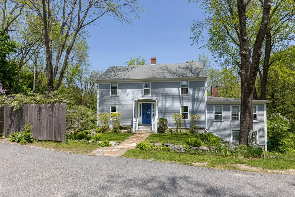 73 Allen Avenue Extension Falmouth ME 04105