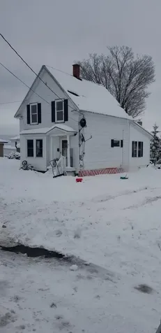 107 Pine Street Van Buren ME 04785