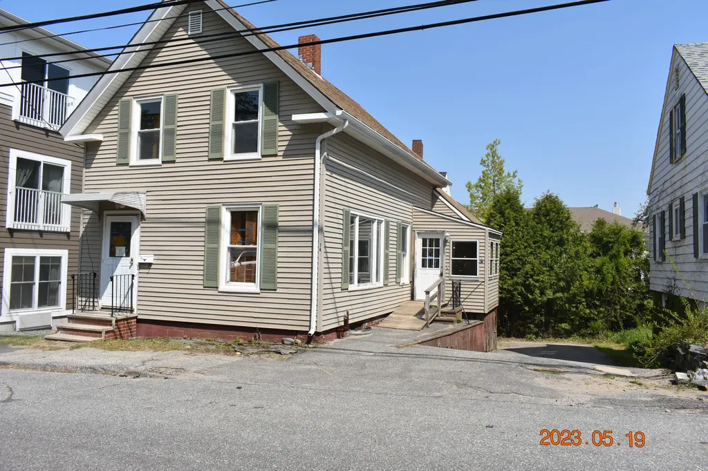 14 Noble Street Brunswick ME 04011