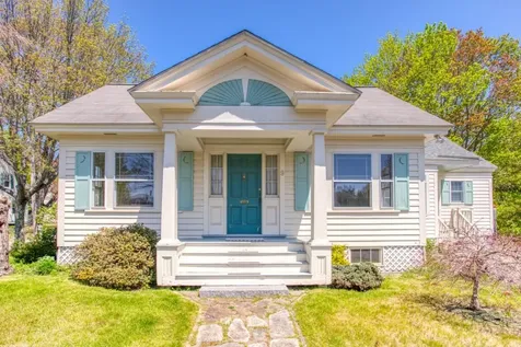 9 Union Court Boothbay Harbor ME 04538