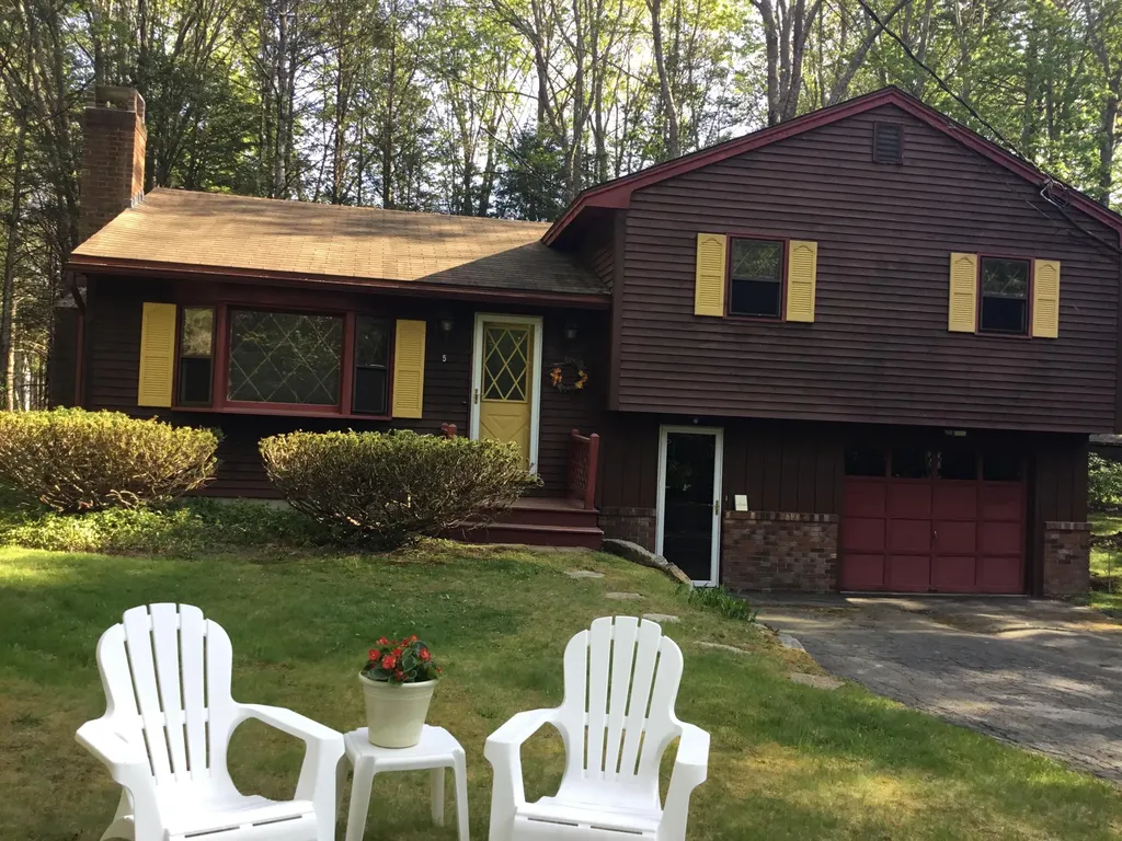5 Perkins Court York ME 03909