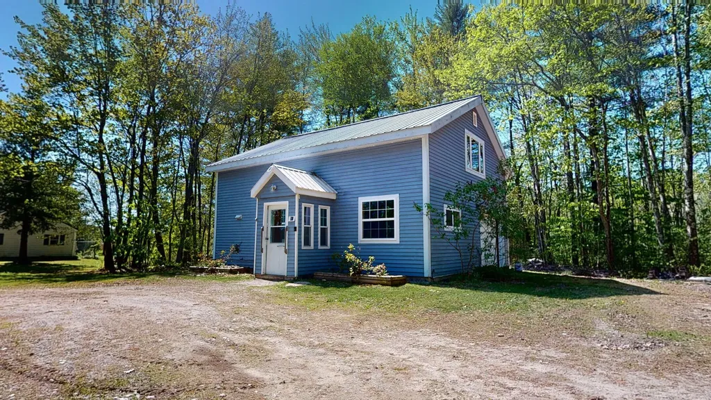 58 Welch Avenue Monmouth ME 04259