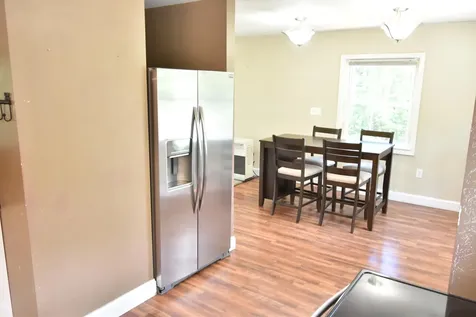 16 Peterson Road Raymond ME 04071