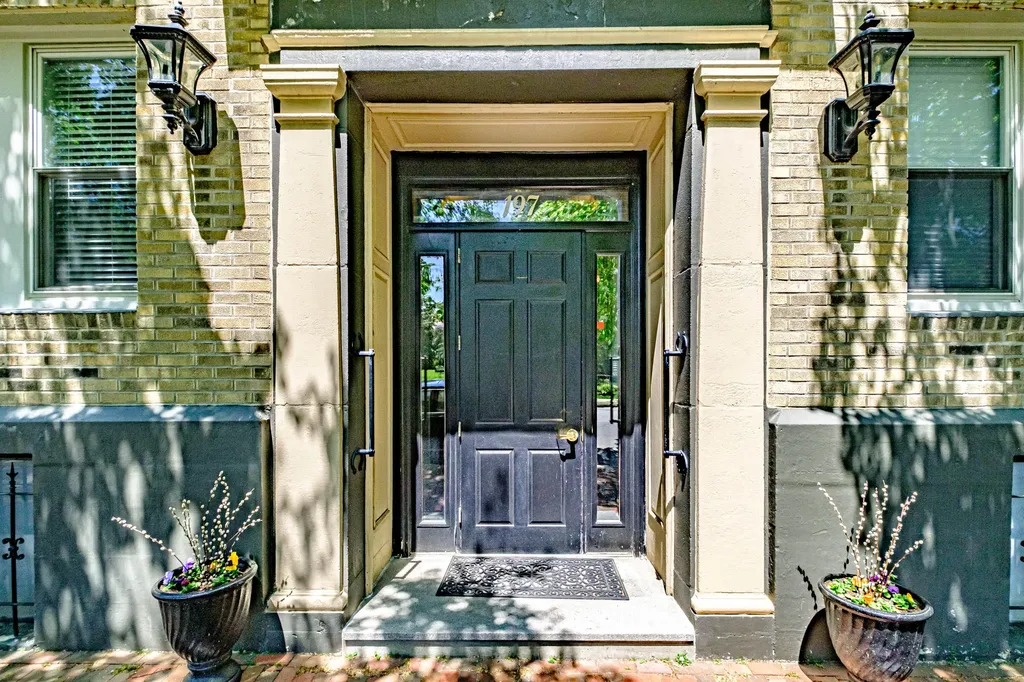197 Pine Street Portland ME 04102