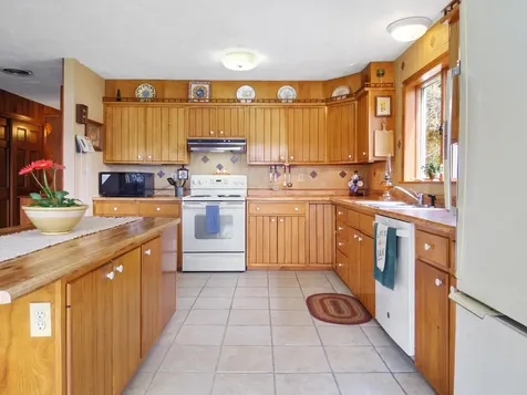 77 Rocky Shore Lane Oakland ME 04963
