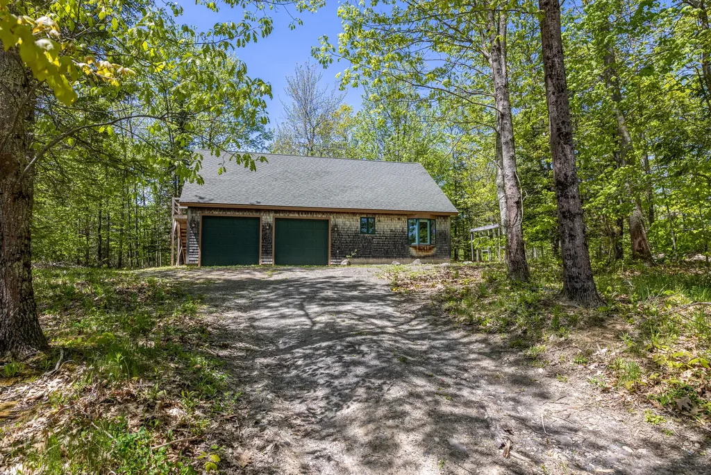 56 Grist Mill Lane Buxton ME 04093