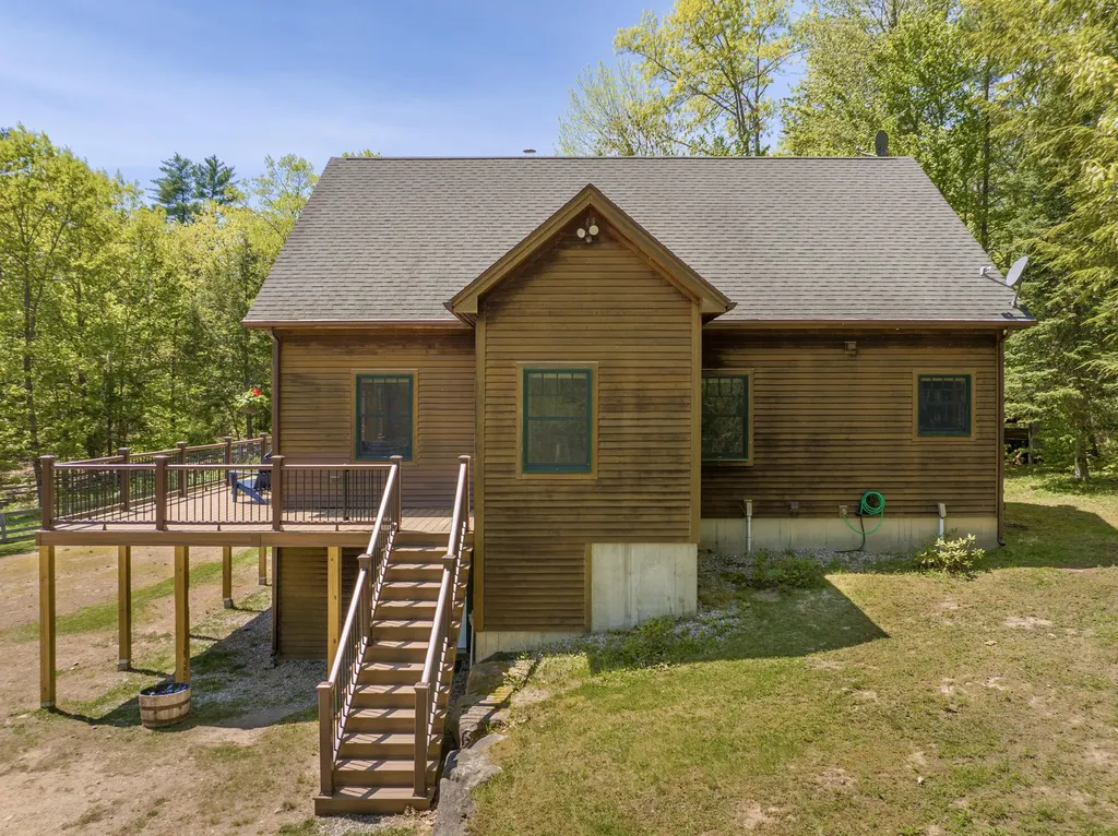 56 Grist Mill Lane Buxton ME 04093