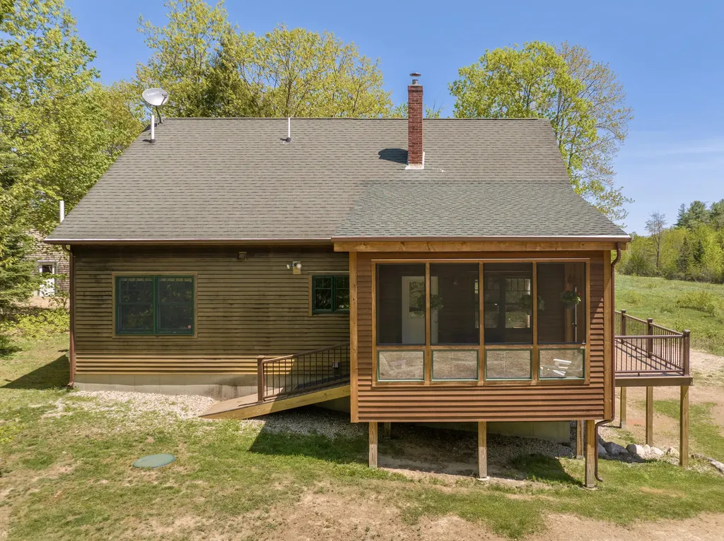 56 Grist Mill Lane Buxton ME 04093