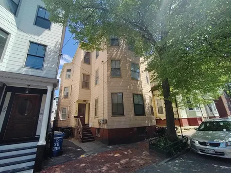 22 Dow Street Portland ME 04102