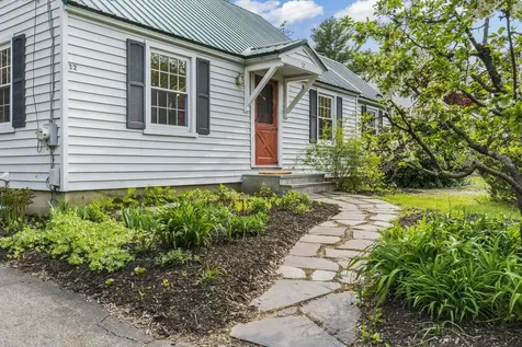 32 Hawthorne Street Brunswick ME 04011
