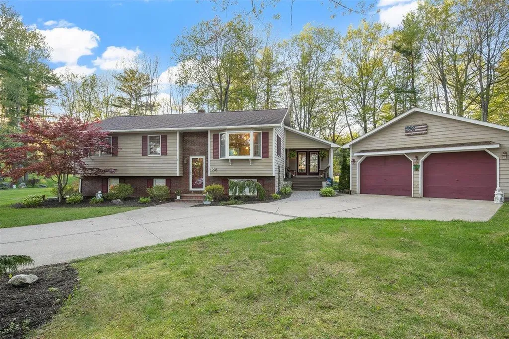 304 Bowdoinham Road Sabattus ME 04280