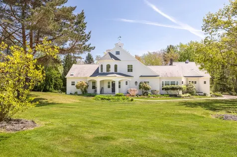289 Ocean Avenue Kennebunkport ME 04046