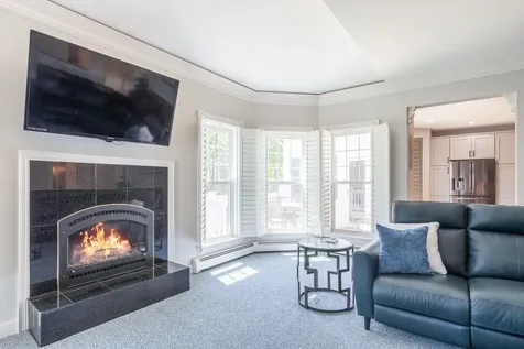 289 Ocean Avenue Kennebunkport ME 04046