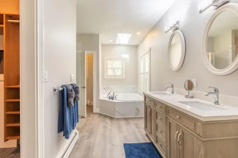 289 Ocean Avenue Kennebunkport ME 04046