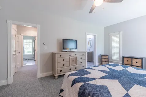 289 Ocean Avenue Kennebunkport ME 04046