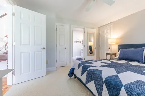 289 Ocean Avenue Kennebunkport ME 04046