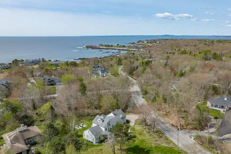 289 Ocean Avenue Kennebunkport ME 04046