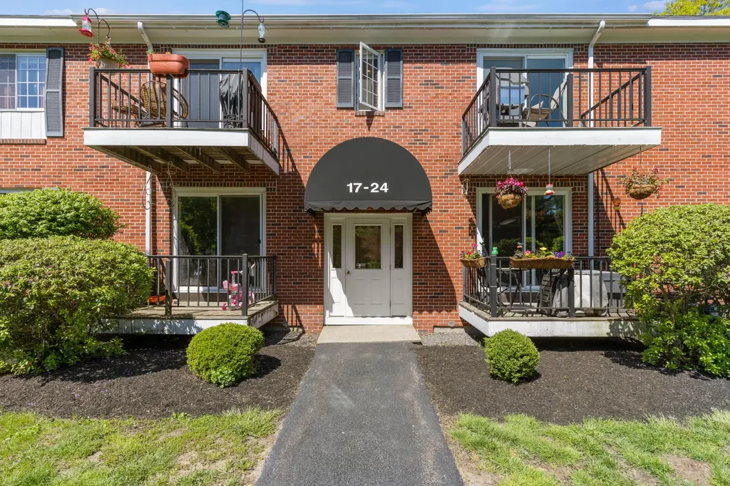 246 E Bridge Street Westbrook ME 04092