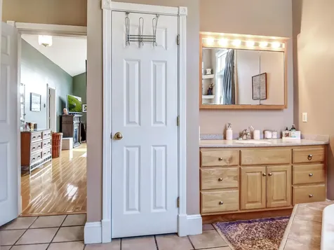 50 Twinleaf Lane Sidney ME 04330