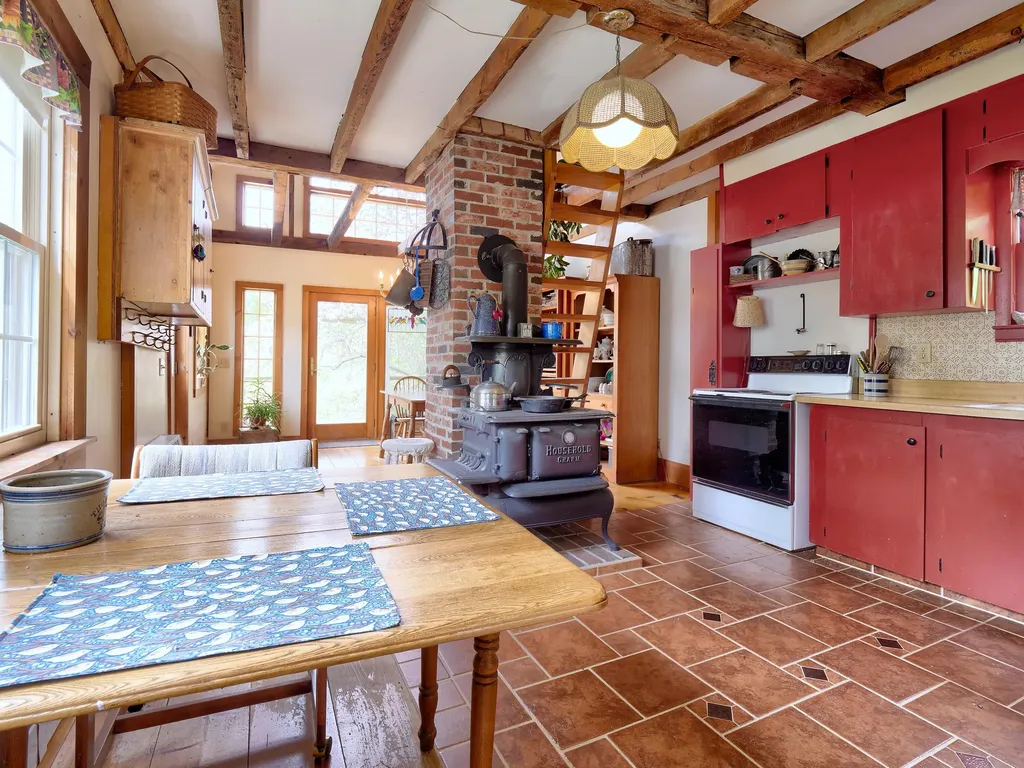 41 Green Street Thomaston ME 04861