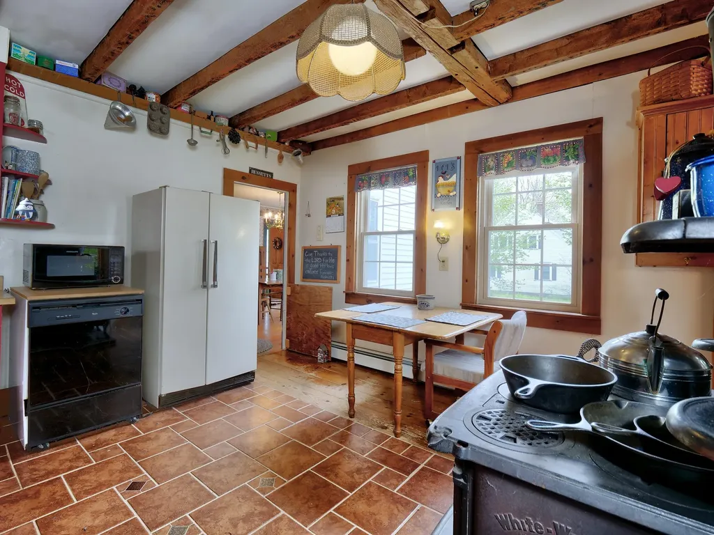 41 Green Street Thomaston ME 04861