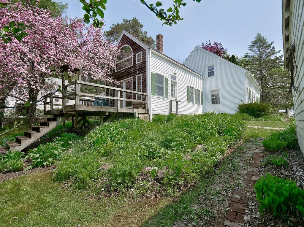 41 Green Street Thomaston ME 04861