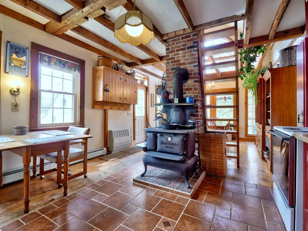 41 Green Street Thomaston ME 04861