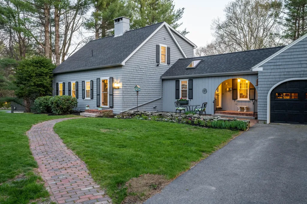24 Partridge Circle Portland ME 04102