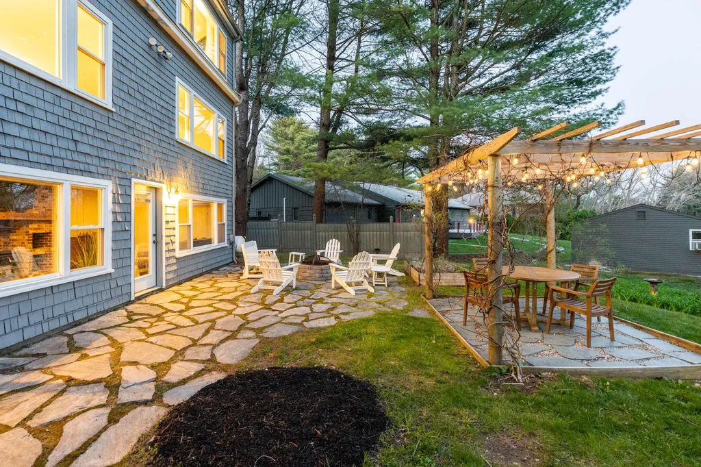 24 Partridge Circle Portland ME 04102