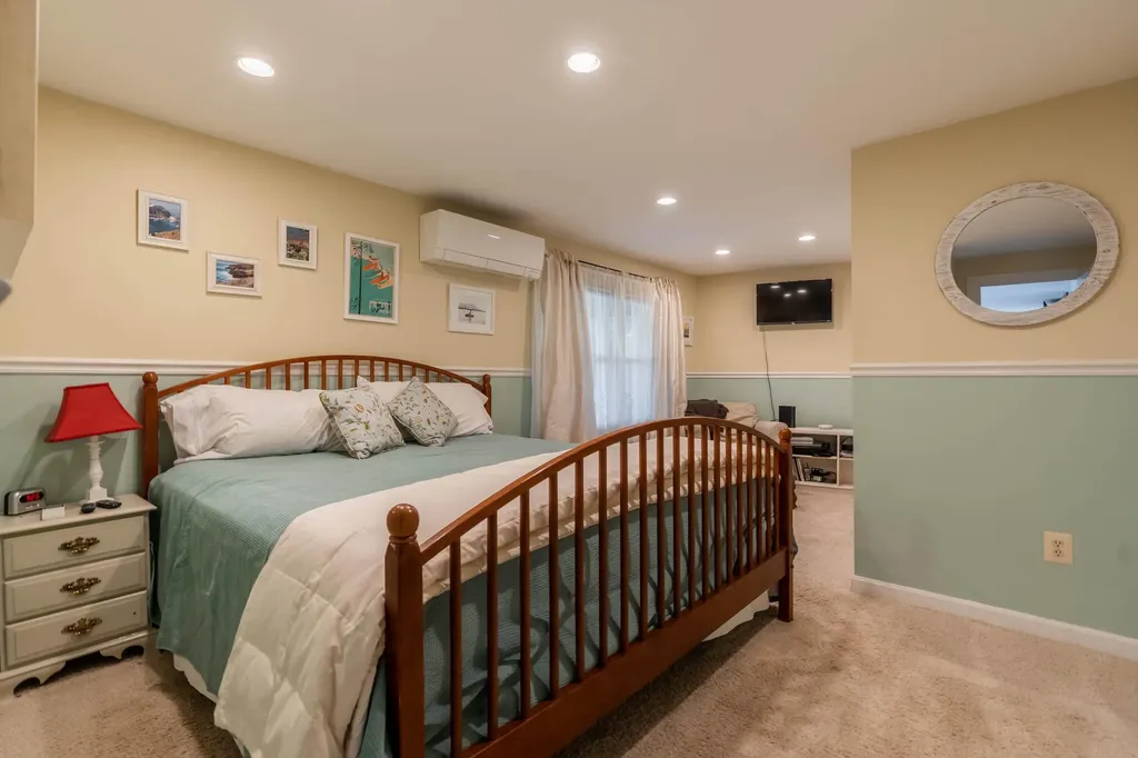 24 Partridge Circle Portland ME 04102