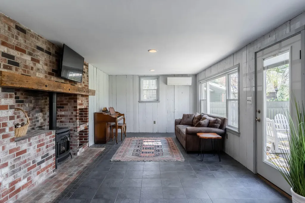 24 Partridge Circle Portland ME 04102