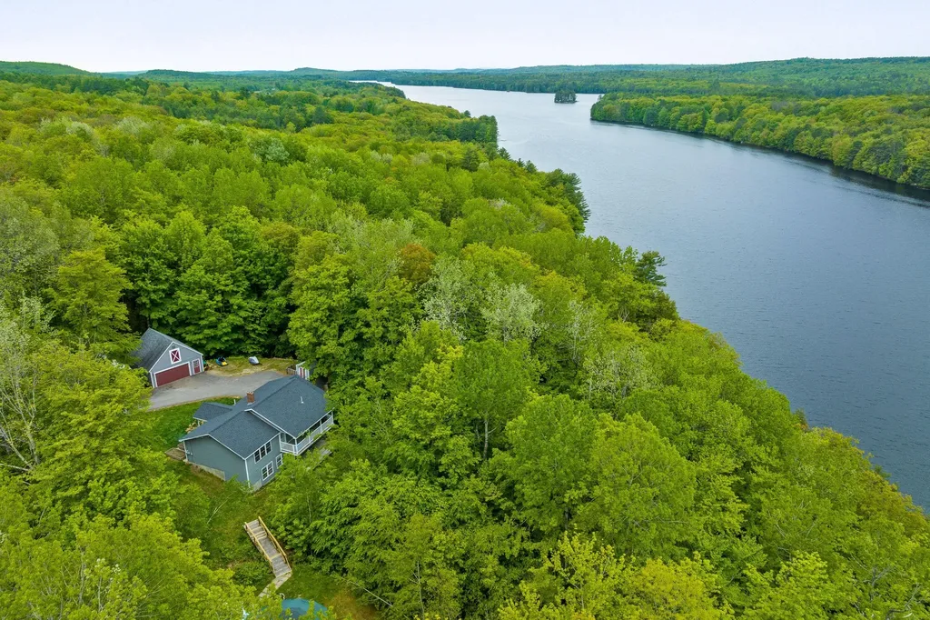 940 N River Road Greene ME 04236