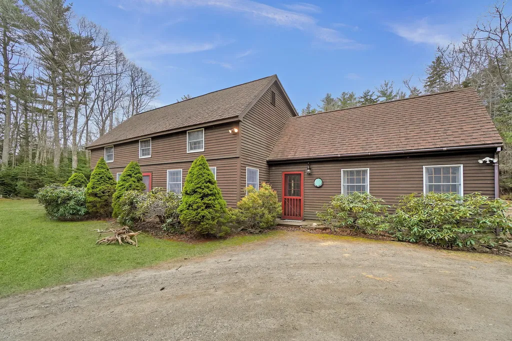 59 Sea Surf Road Boothbay ME 04544
