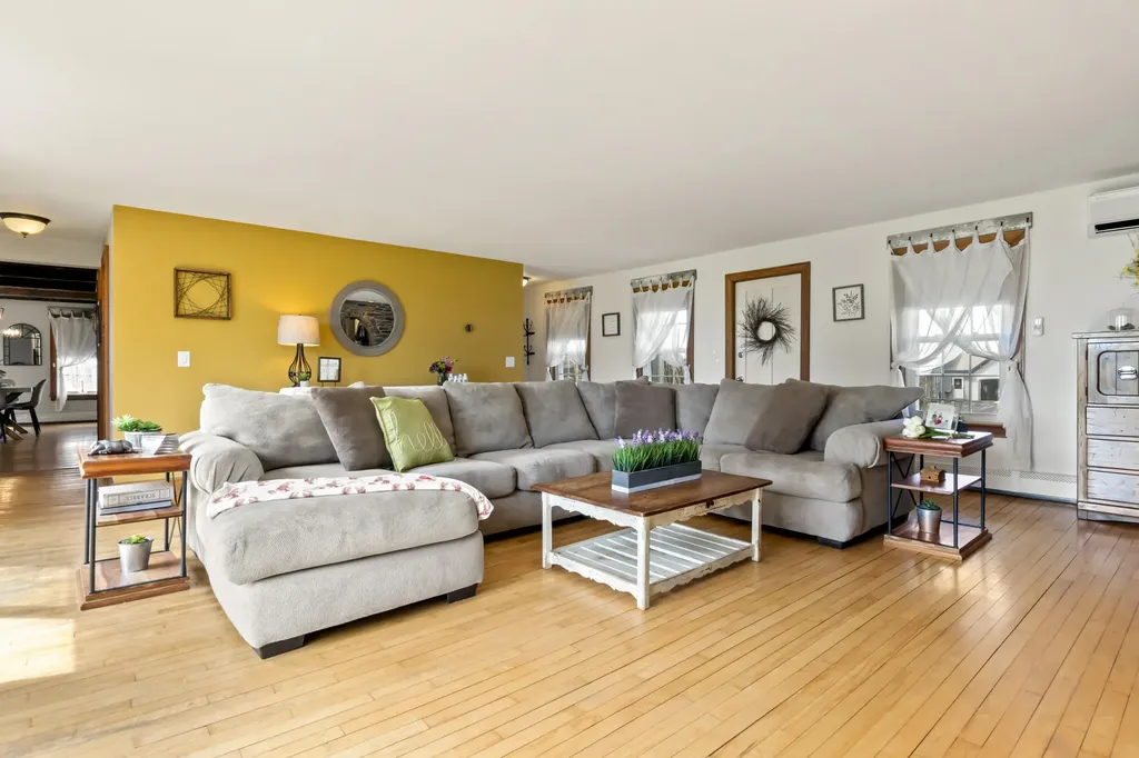 547 Ridge Road Monmouth ME 04259