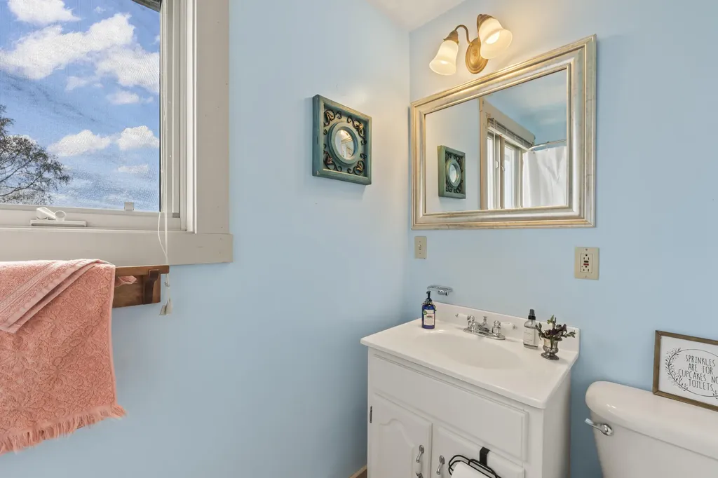 547 Ridge Road Monmouth ME 04259