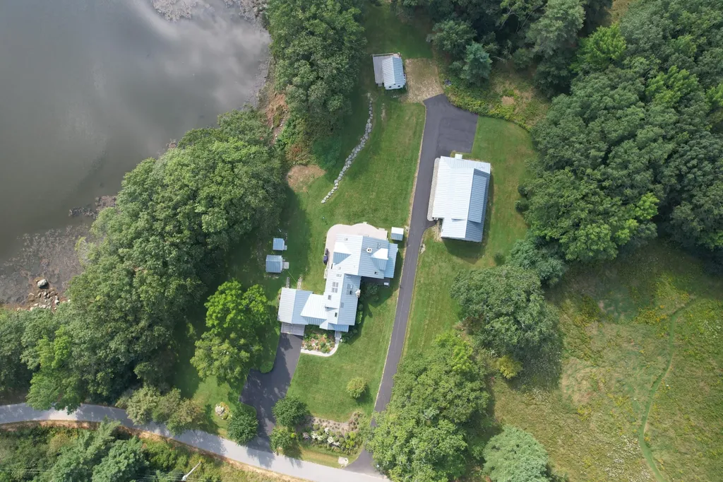 178 Johnson Point Road Penobscot ME 04476