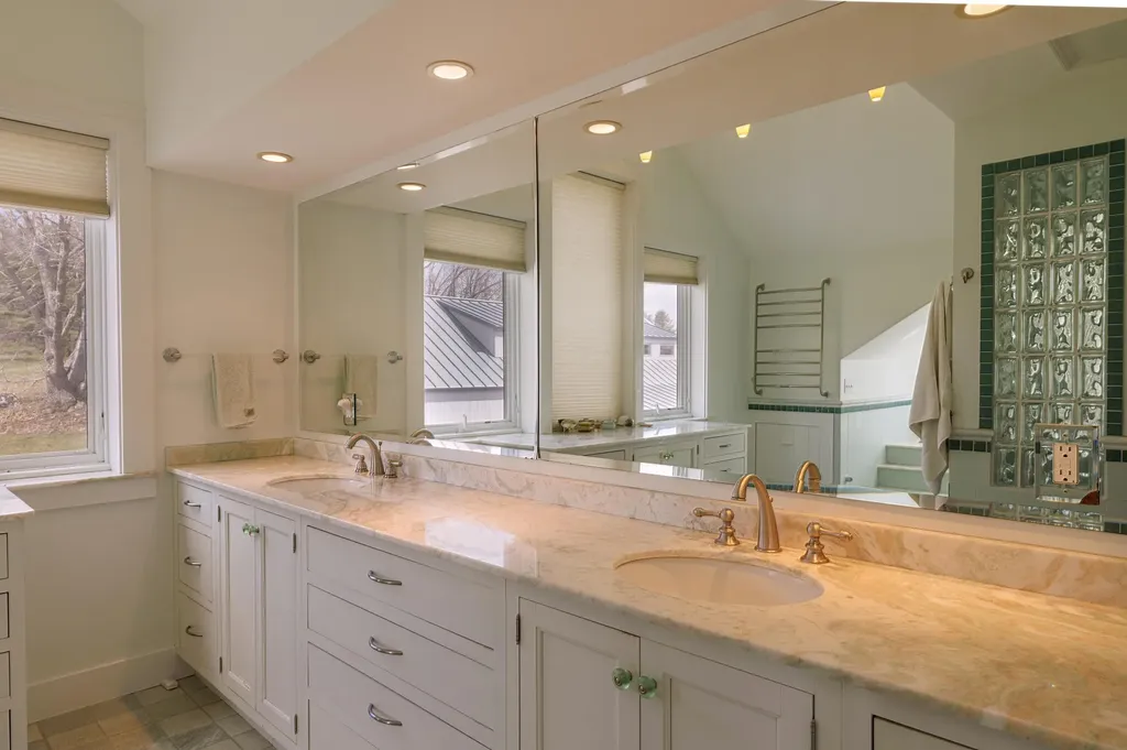 178 Johnson Point Road Penobscot ME 04476
