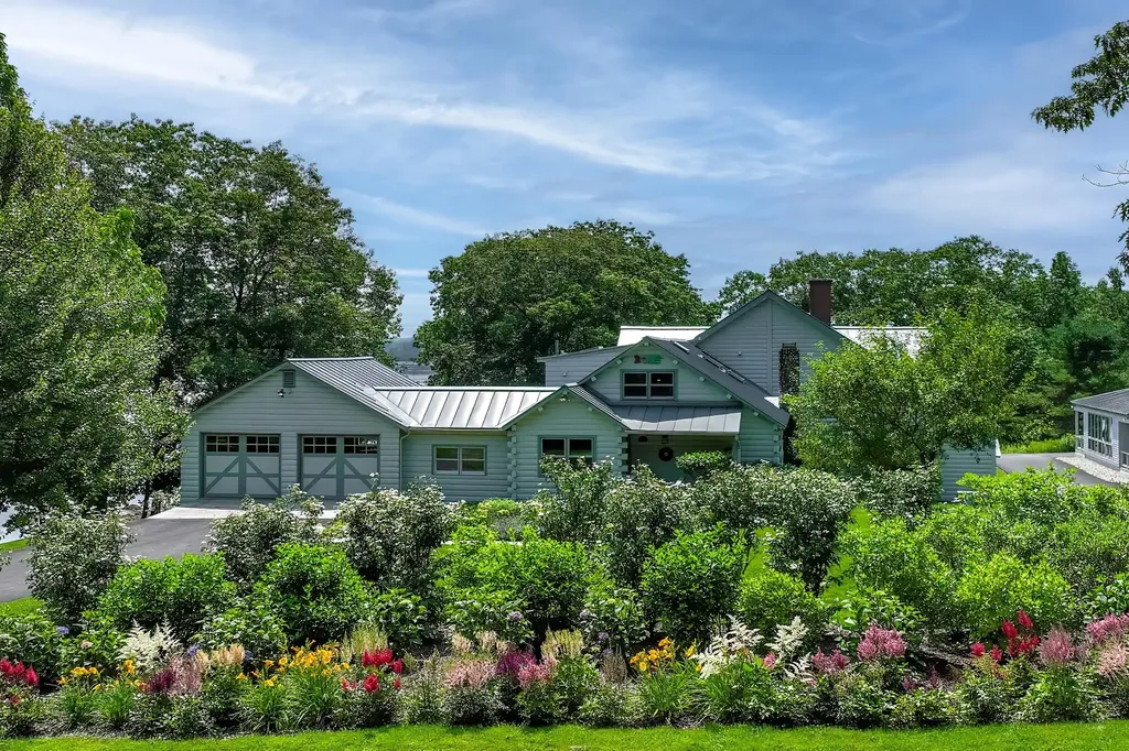 178 Johnson Point Road Penobscot ME 04476