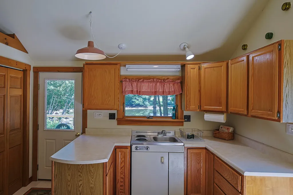 178 Johnson Point Road Penobscot ME 04476