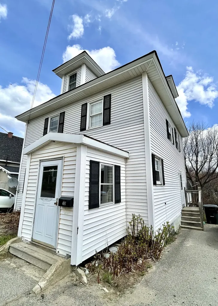 487 Penobscot Avenue Millinocket ME 04462