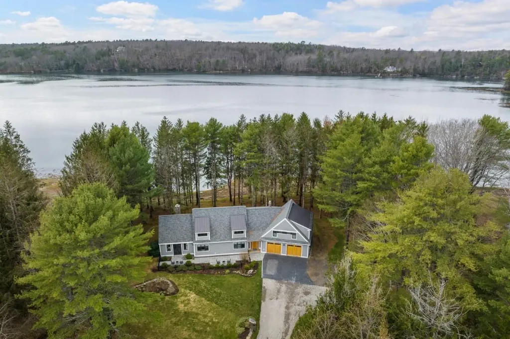50 Back River Landing Boothbay ME 04537