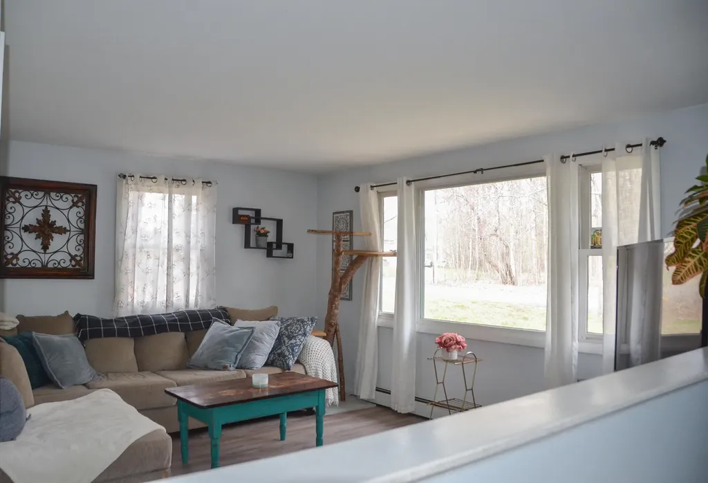 71 Summerhaven Road Manchester ME 04351