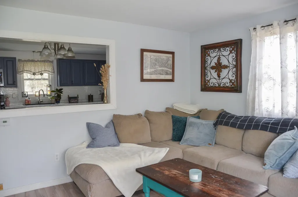 71 Summerhaven Road Manchester ME 04351