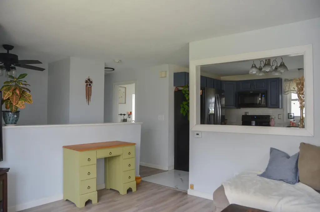 71 Summerhaven Road Manchester ME 04351