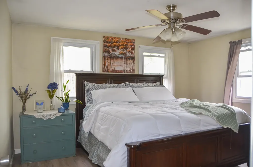 71 Summerhaven Road Manchester ME 04351