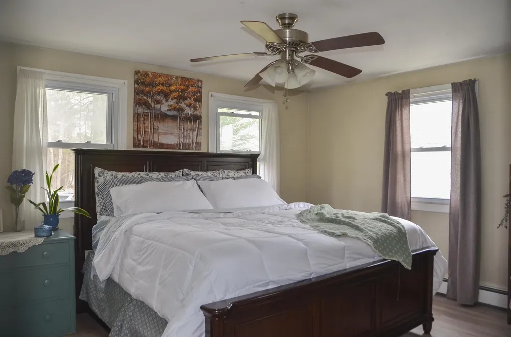 71 Summerhaven Road Manchester ME 04351
